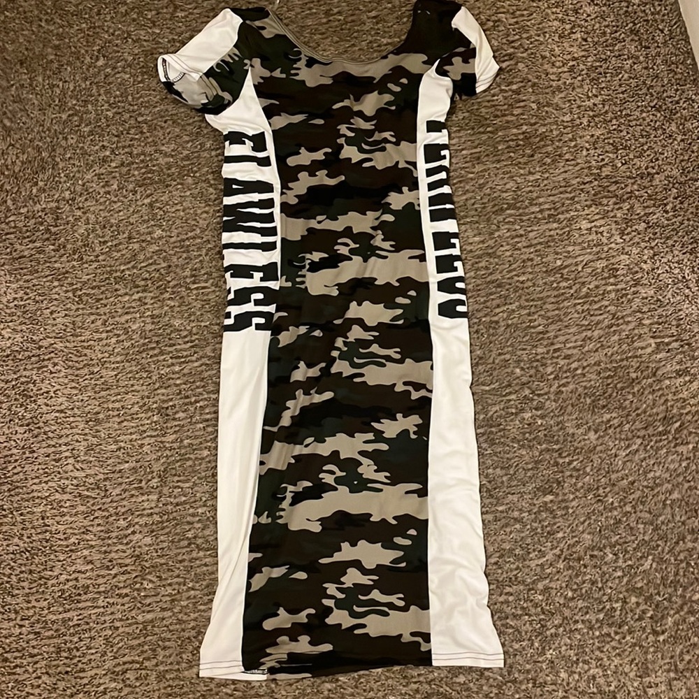 size medium dress